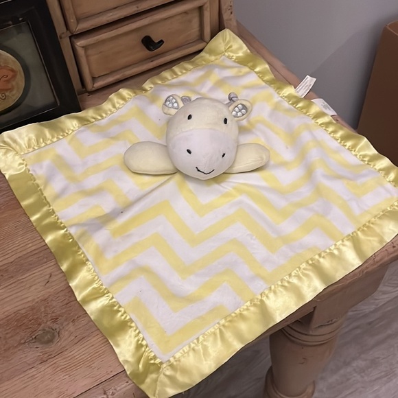 Circo Baby Lovey Security Blanket Giraffe Yellow Satin Trim Chevron - Picture 3 of 9